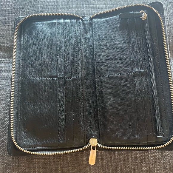 Michael Kors Wallet - Picture 3 of 3